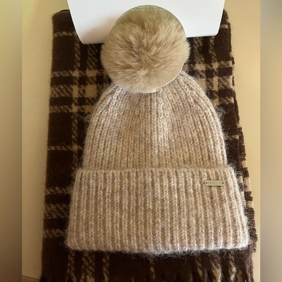Steve Madden Accessories - Steve Madden 2 Piece Cream Beanie and Brown Scarf Set